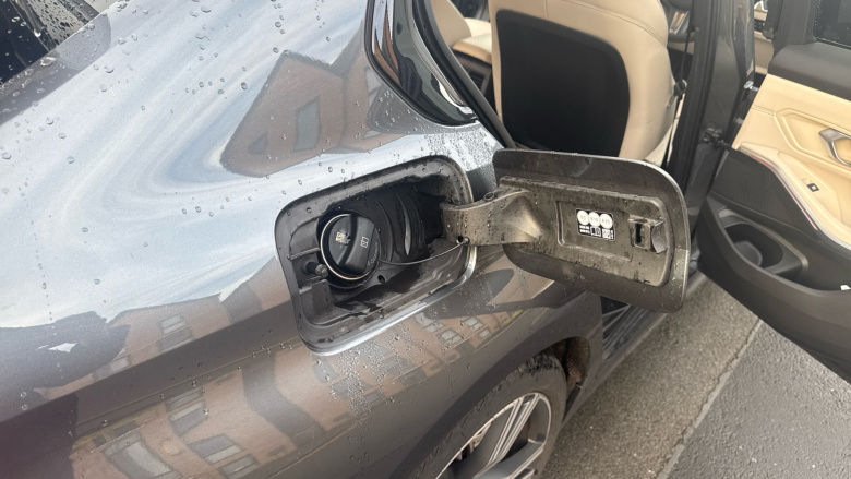 BMW 3 Series 330e M Sport 4dr Step Auto Saloon